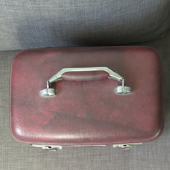 Vintage Burgundy Travel Case American Tourister With Working Lock - Picture 6 of 11